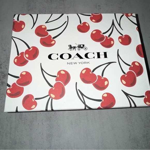 Coach Red Cherry Heart Coin Purse Glovetanned Leather - NWT - Picture 3 of 6